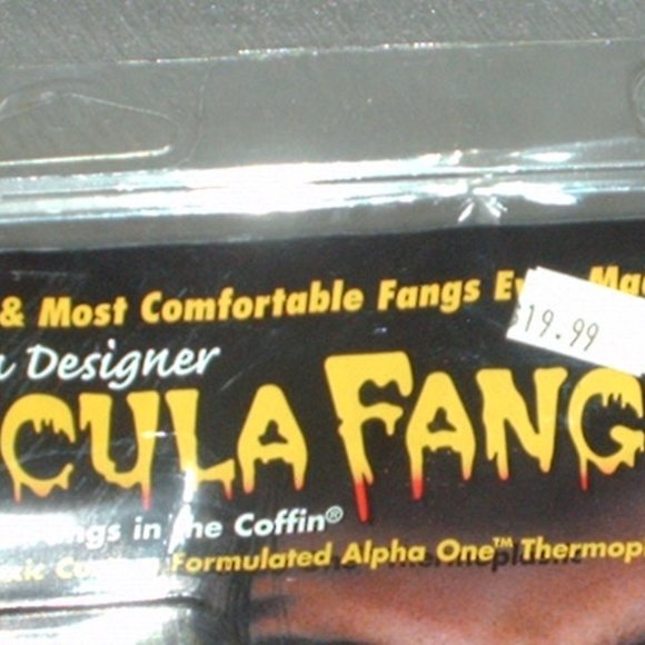 Dracula House custom designer vampire fangs - Picture 6 of 7